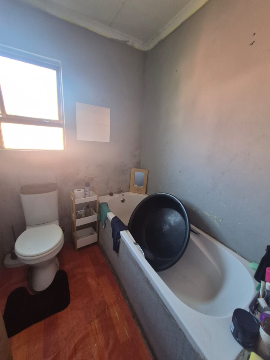 2 Bedroom Property for Sale in Bethelsdorp Eastern Cape